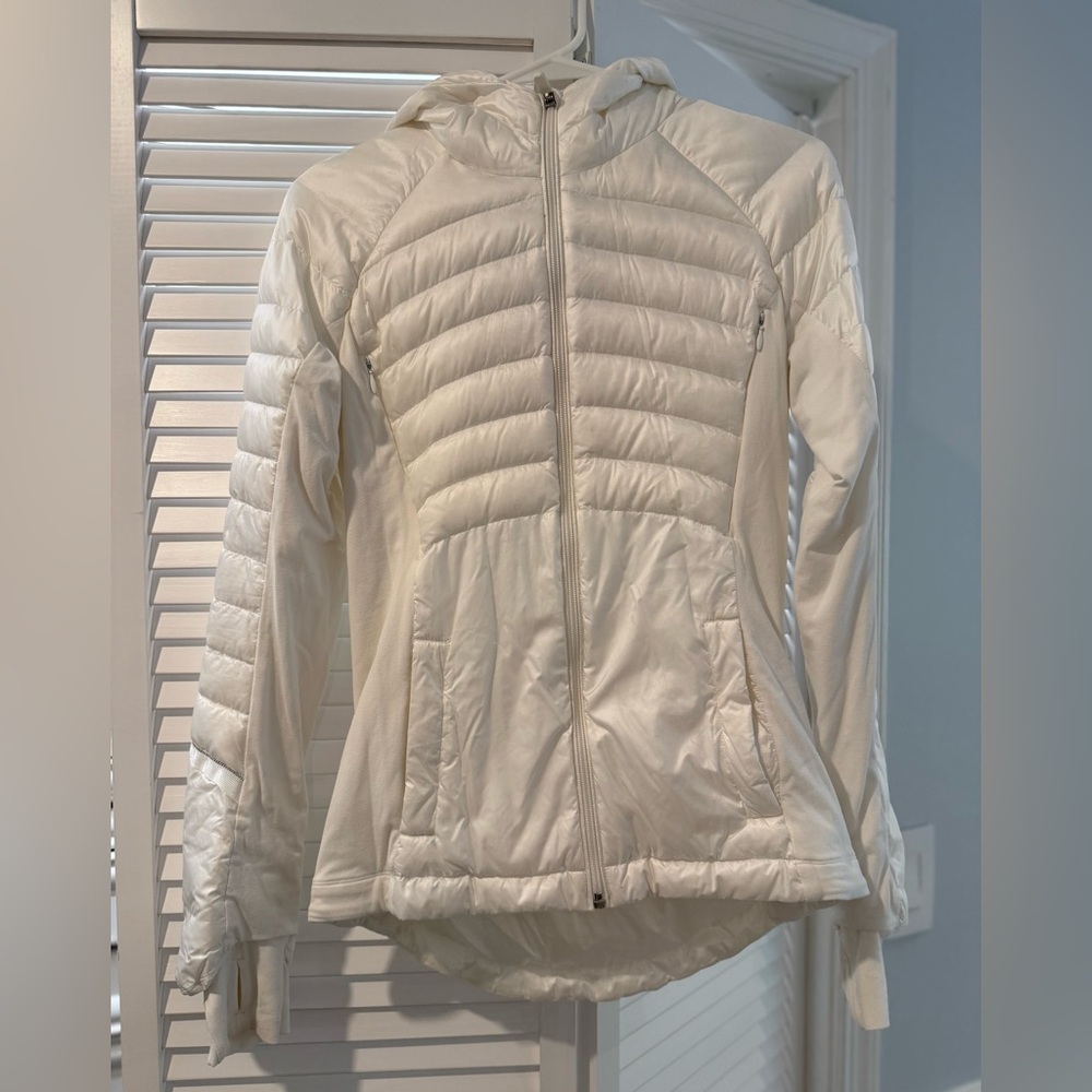 LuluLemon Women's Down For It All White Quilted Jacket - Size 6